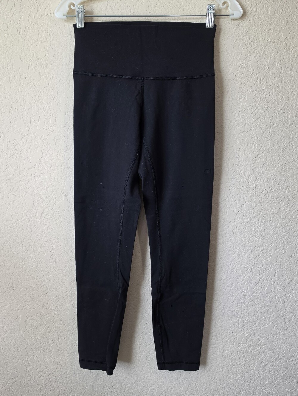 Lululemon Black High Rise Athletic Leggings Pants Size 6 Yoga Workout